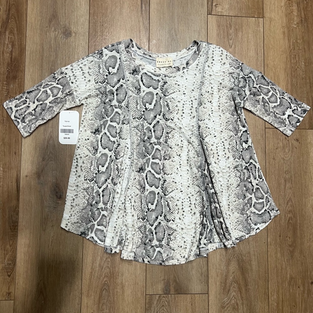 Dress Up Flowy Loose Snakeskin Print Tunic Top Small